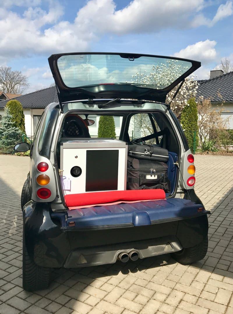 user-upload/business/work-media/g17533850qs2b9r430w9_die-event-fotobox-fotobox-fuer-eure-hochzeit.jpeg